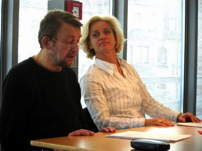 Friedhelm Kröll und Adeline Schebesch lesen vor